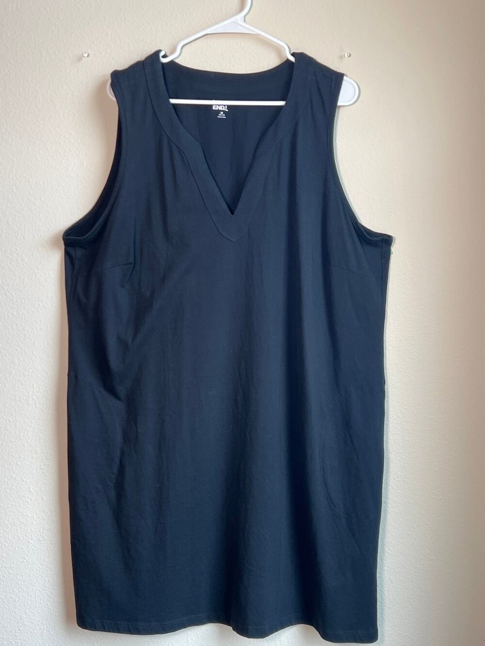 Lands' End Women's Plus 2X 20W-22W Black Sleeveless V-Neck Tunic Dress